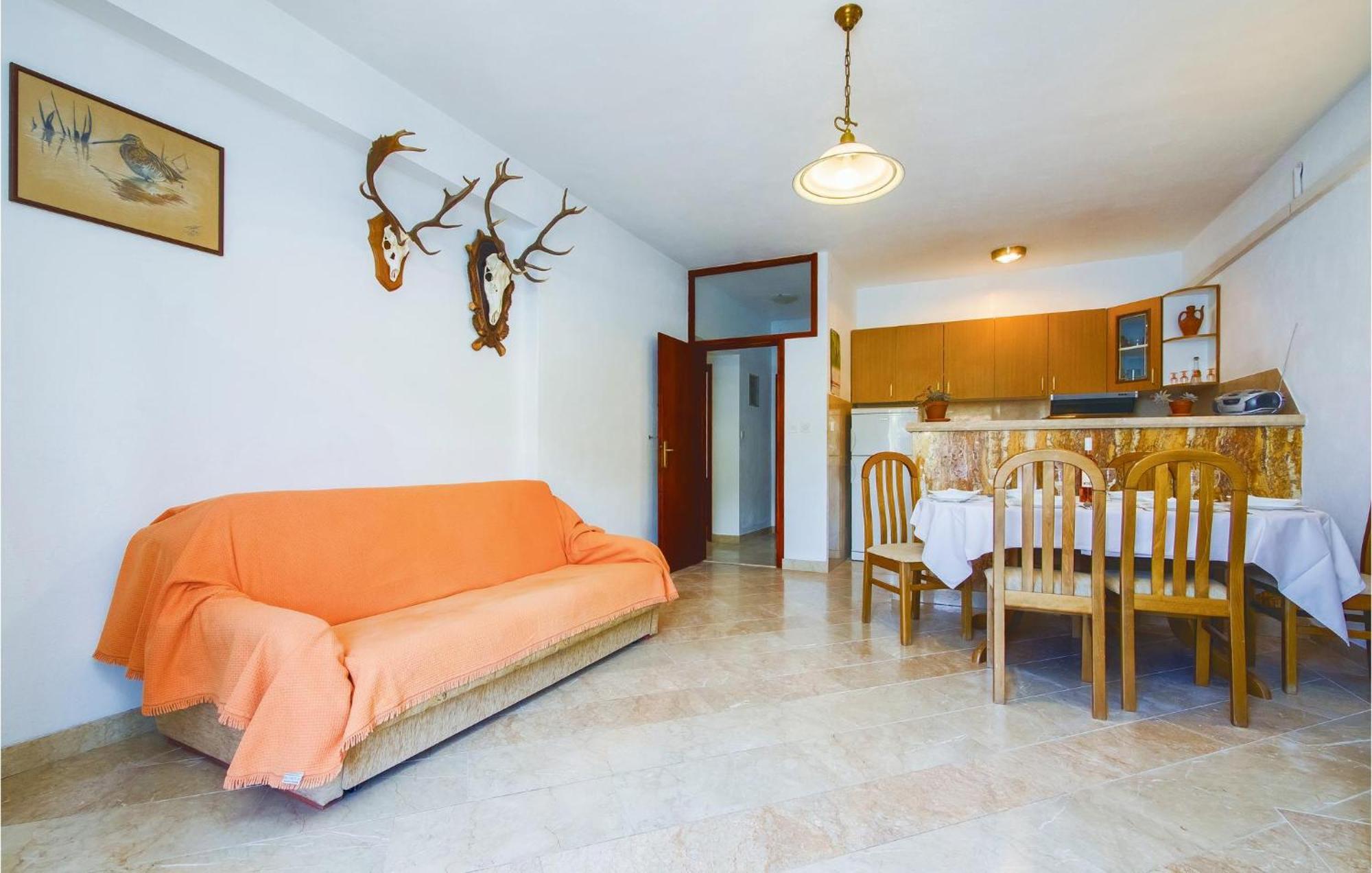 Beautiful Home In Pucisca With Wifi Kültér fotó